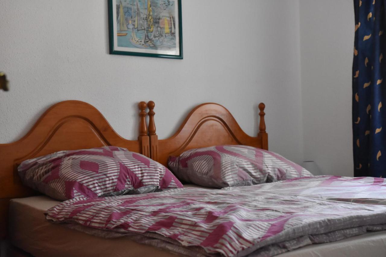 Appartement Casa Alexandra à Les Deveses Extérieur photo