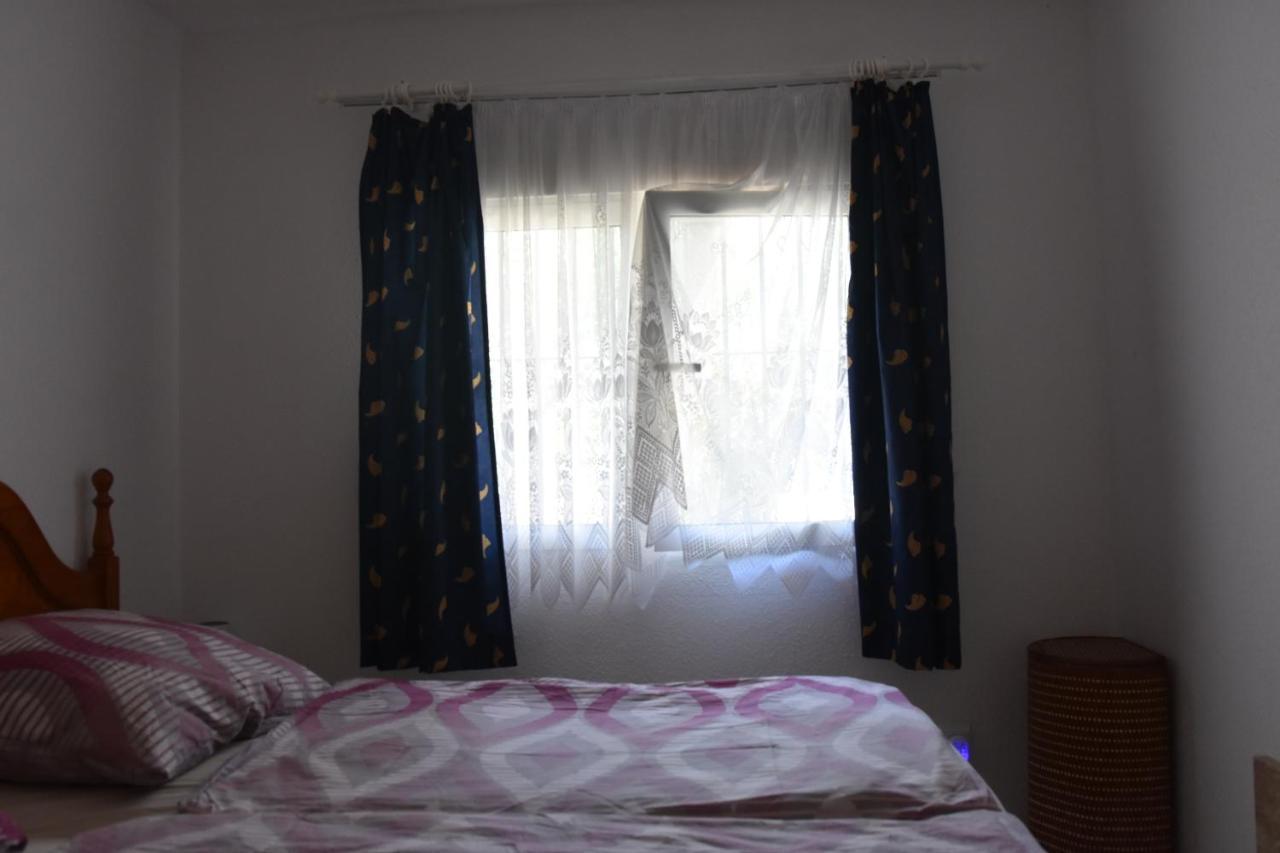Appartement Casa Alexandra à Les Deveses Extérieur photo